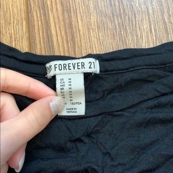 Black forever 21 shirt - Picture 2 of 2